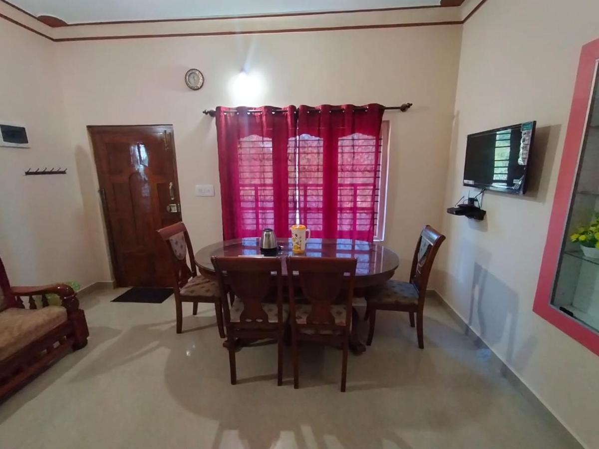 Snowdrop Inn Coorg マディケーリ エクステリア 写真