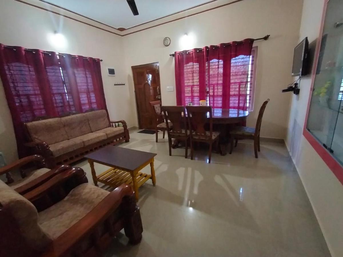 Snowdrop Inn Coorg マディケーリ エクステリア 写真