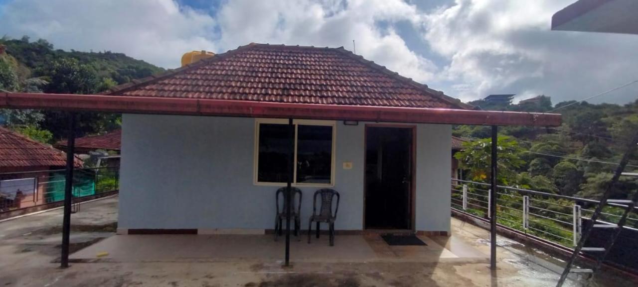 Snowdrop Inn Coorg マディケーリ 部屋 写真